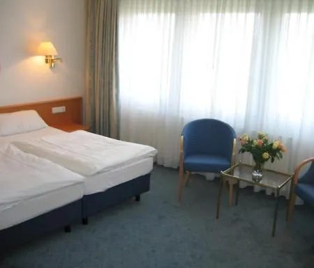 Gildenhof An Den Westfalenhallen دورتموند