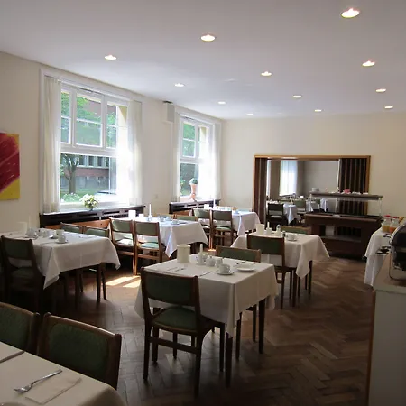 Gildenhof An Den Westfalenhallen دورتموند