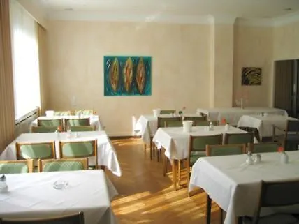 Gildenhof An Den Westfalenhallen 3*